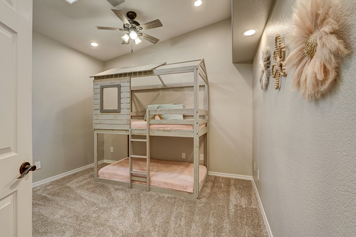 Kids bedroom. Toddler bunk beds