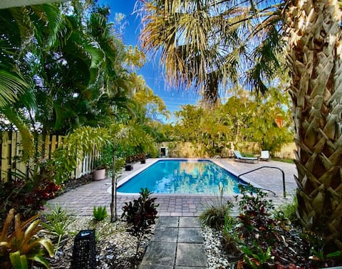 Beach Cottage Oasis in Jupiter