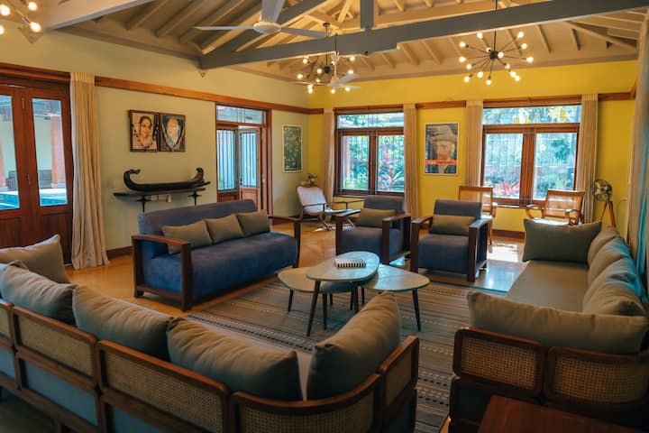 Living room 2 image 4