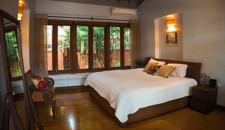 Bedroom 1 image 1