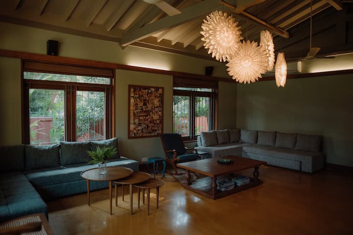 Living room 1 image 2