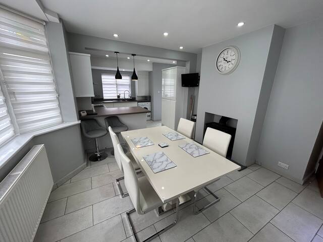 Rupa Lettings Ltd managed Airbnb listing 2
