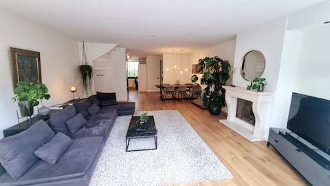 Spacious, cozy house with sunny garden