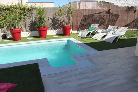 Modern villa 15 minutes from the sea!
