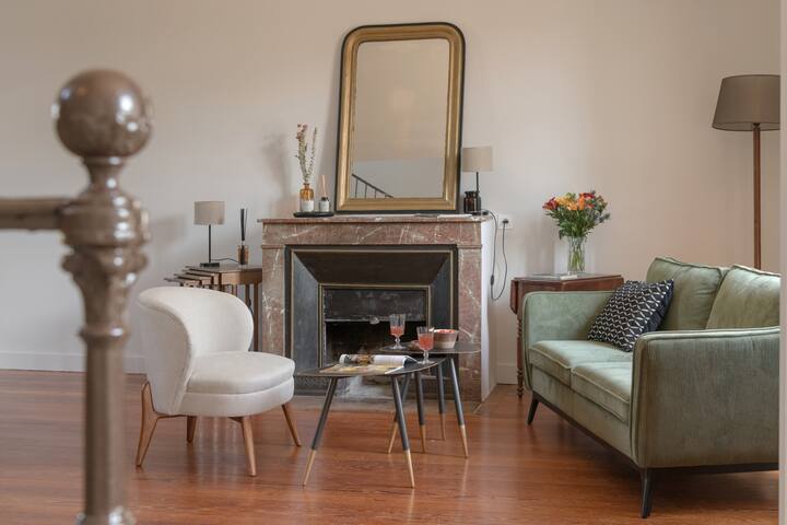 საზიარო მისაღები ოთახი