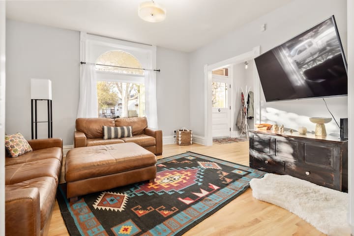 Historic Urban Oasis – Art Dist.