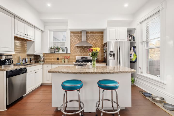 Historic Urban Oasis – Art Dist. gallery image 4