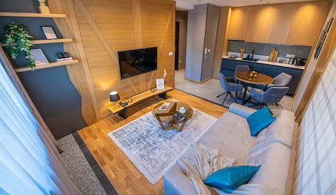 Top Airbnb: Luxury Mountain Getaway MM2 in Kolašin