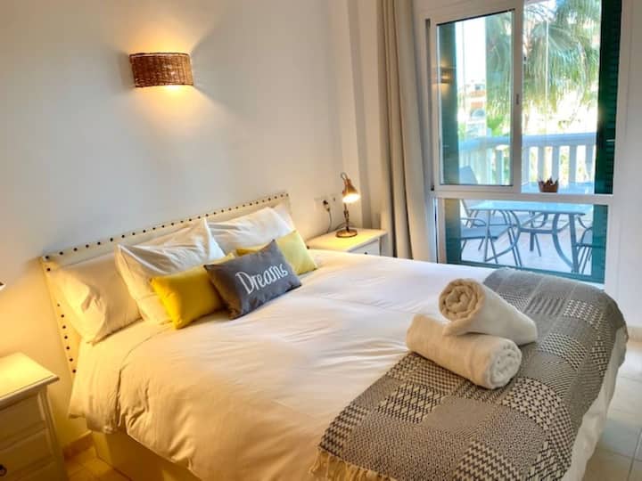Higuerón Sunny. Wifi, Parking, Pools - Fuengirola