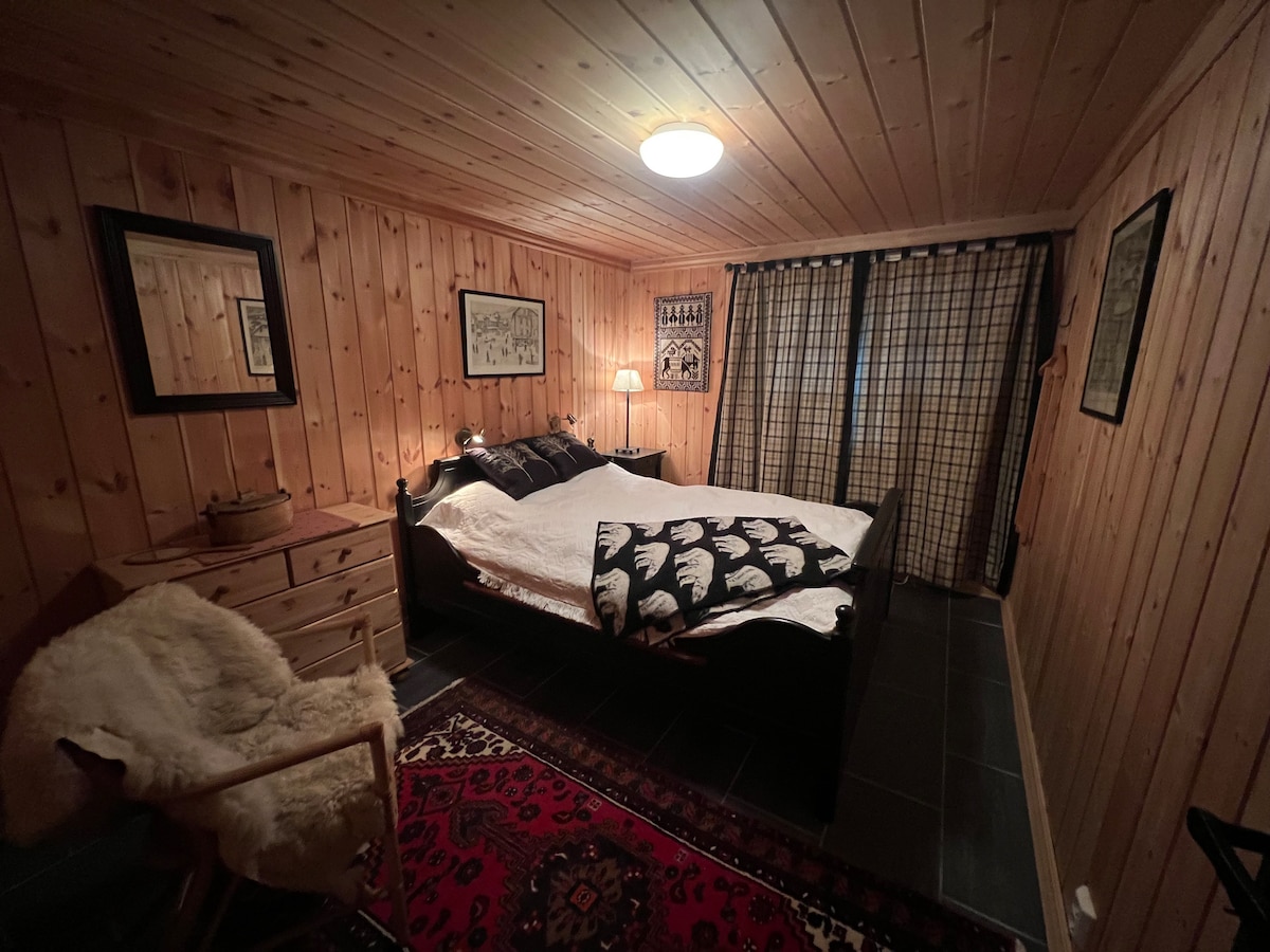 4. spavaća soba u podrumu s krevetom od 150 cm. 