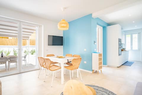 Oltremare | Patio, two steps from the sea