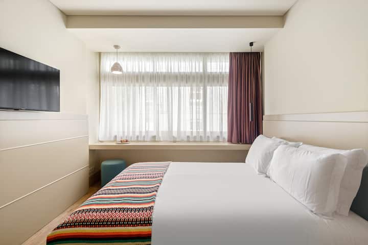 Stylish Studio Steps From Aliados - Porto