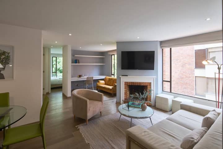 Elegant New 2-bedroom Apartment By El Virrey Park - Bogotá
