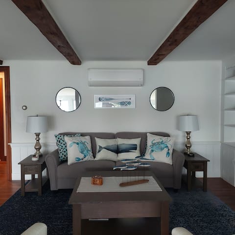 Top Airbnb: Sunburst Cottage on Long Pond in South Yarmouth