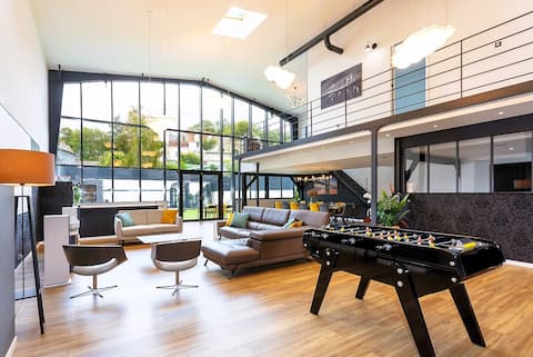 Large loft with pool