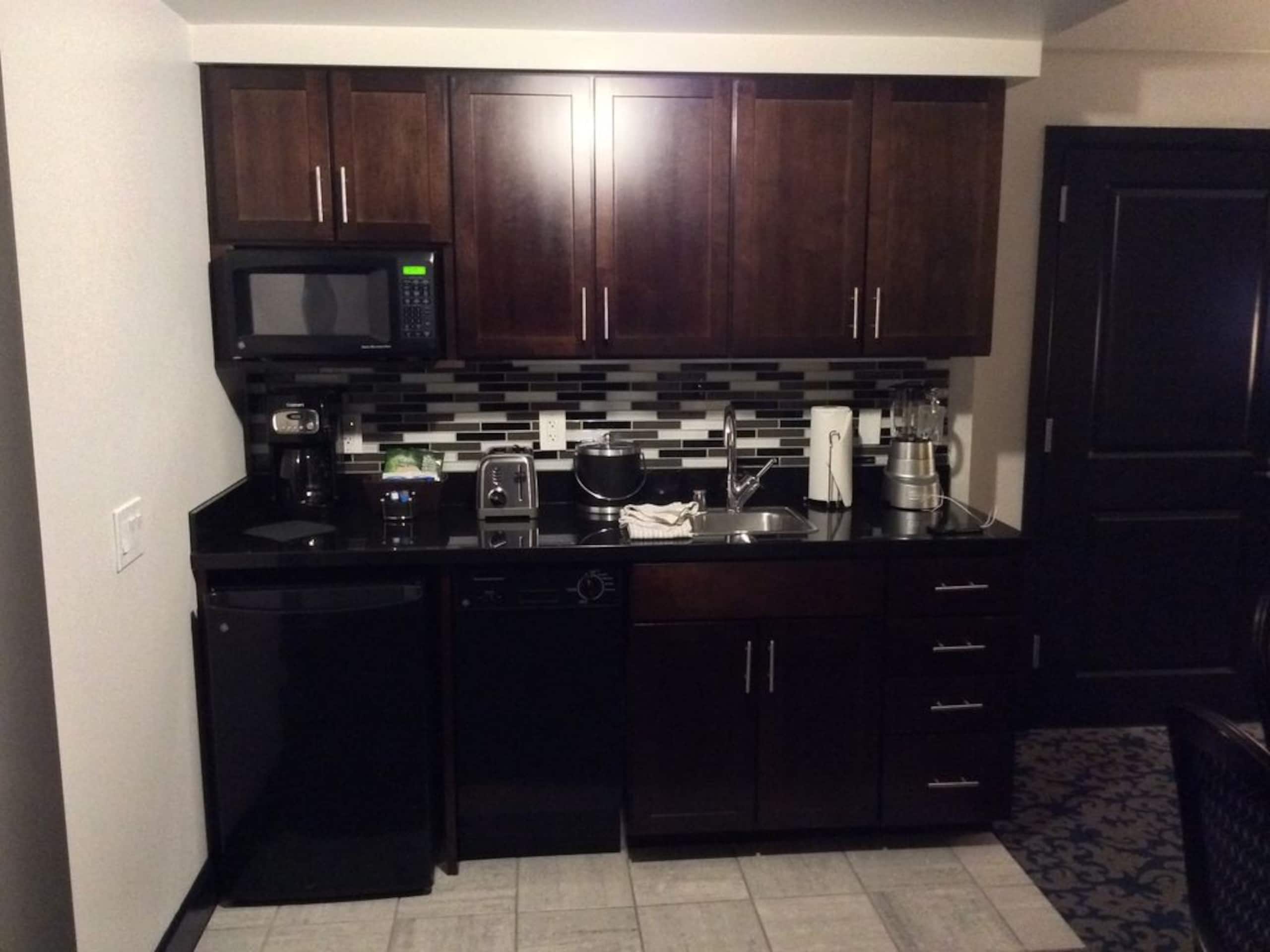 Condo in San Francisco · ★5.0 · 1 bedroom · 2 beds · 1 bath - Image 6