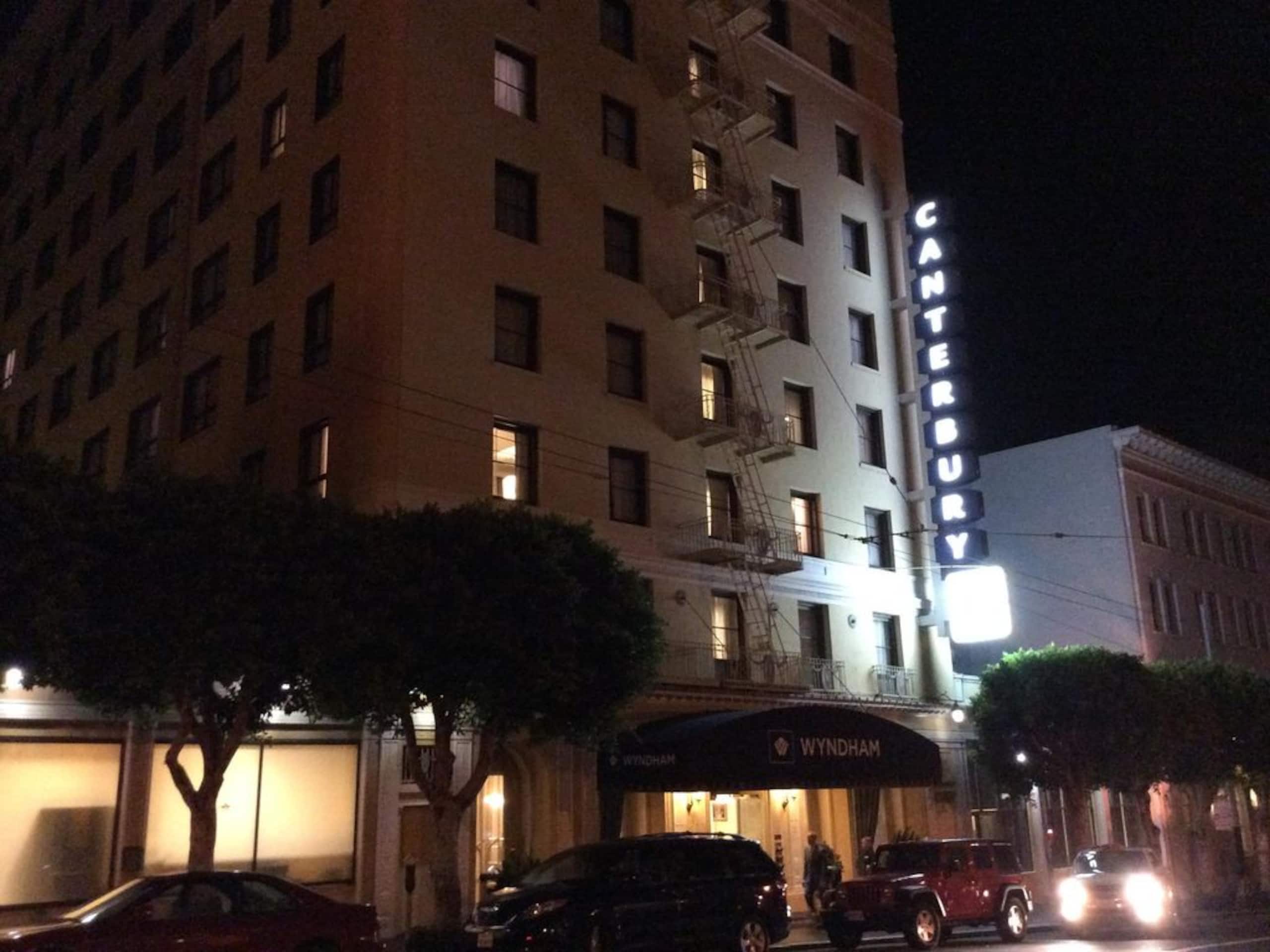 Condo in San Francisco · ★5.0 · 1 bedroom · 2 beds · 1 bath - Image 2