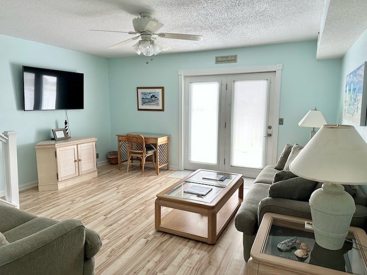 Conch Cottage 2 Br/2ba Oib Condo Beautiful ! - Ocean Isle Beach, NC