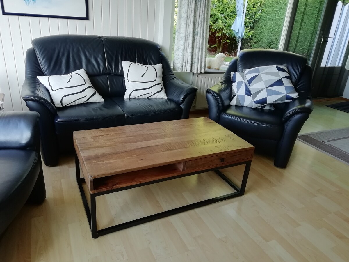 Top performing Airbnb: Coastal rental, Park Schoneveld Duinroos 133 in Wijk 10 Breskens