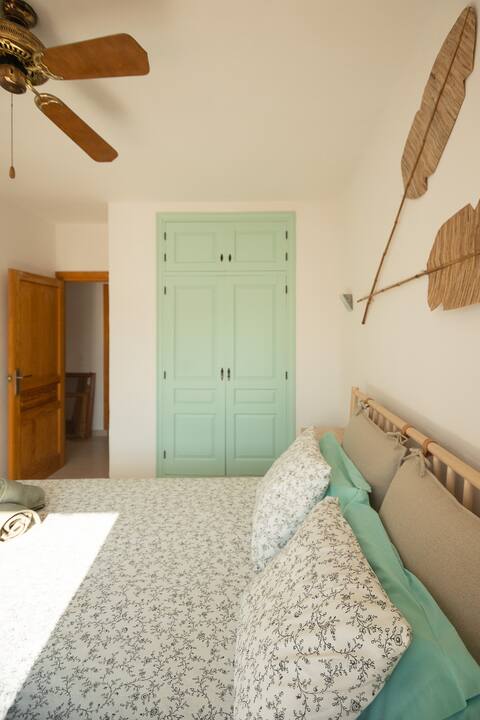 Warm and bright beach house