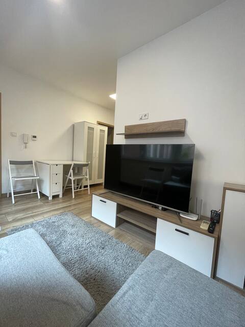 Anna's Apartment House