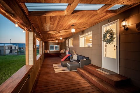 Cozy Pet-Friendly Cowboy House