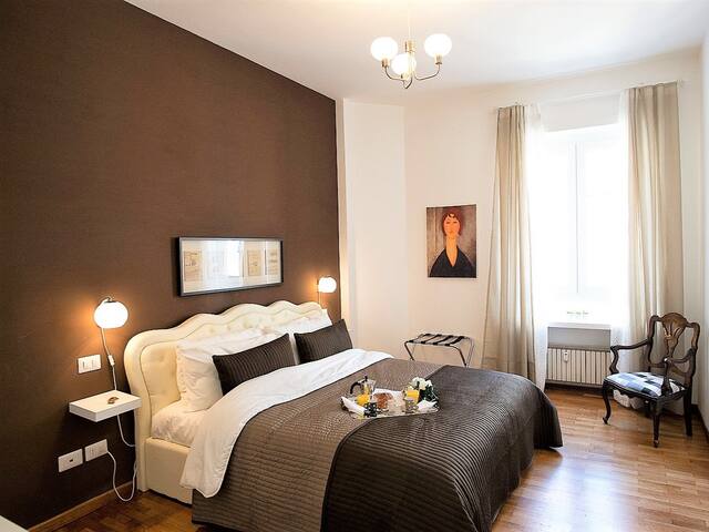 Luxury 2 bedrooms 2 bathrooms close to Vatican gallery image 3