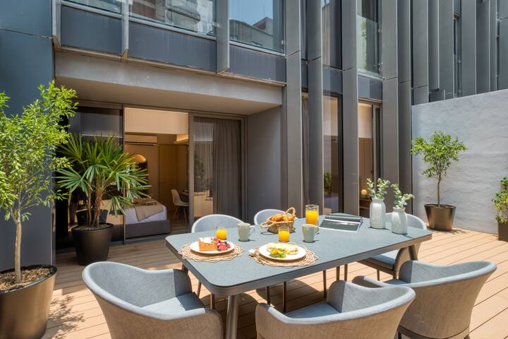 Design Apt w/Big Patio | Rooftop w/Grill+Full Gym gallery image 3