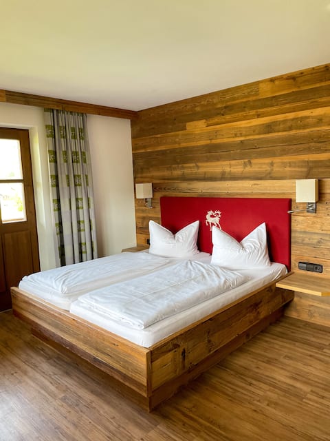 Beliebte Airbnb-Anzeige: Guesthouse Panorama, apartment no. 4, with sauna in Reit Im Winkl