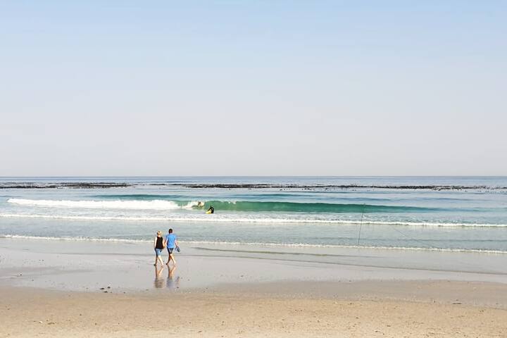 Sea Breeze Beach Home in Melkbosstrand, Cape Town gallery image 2