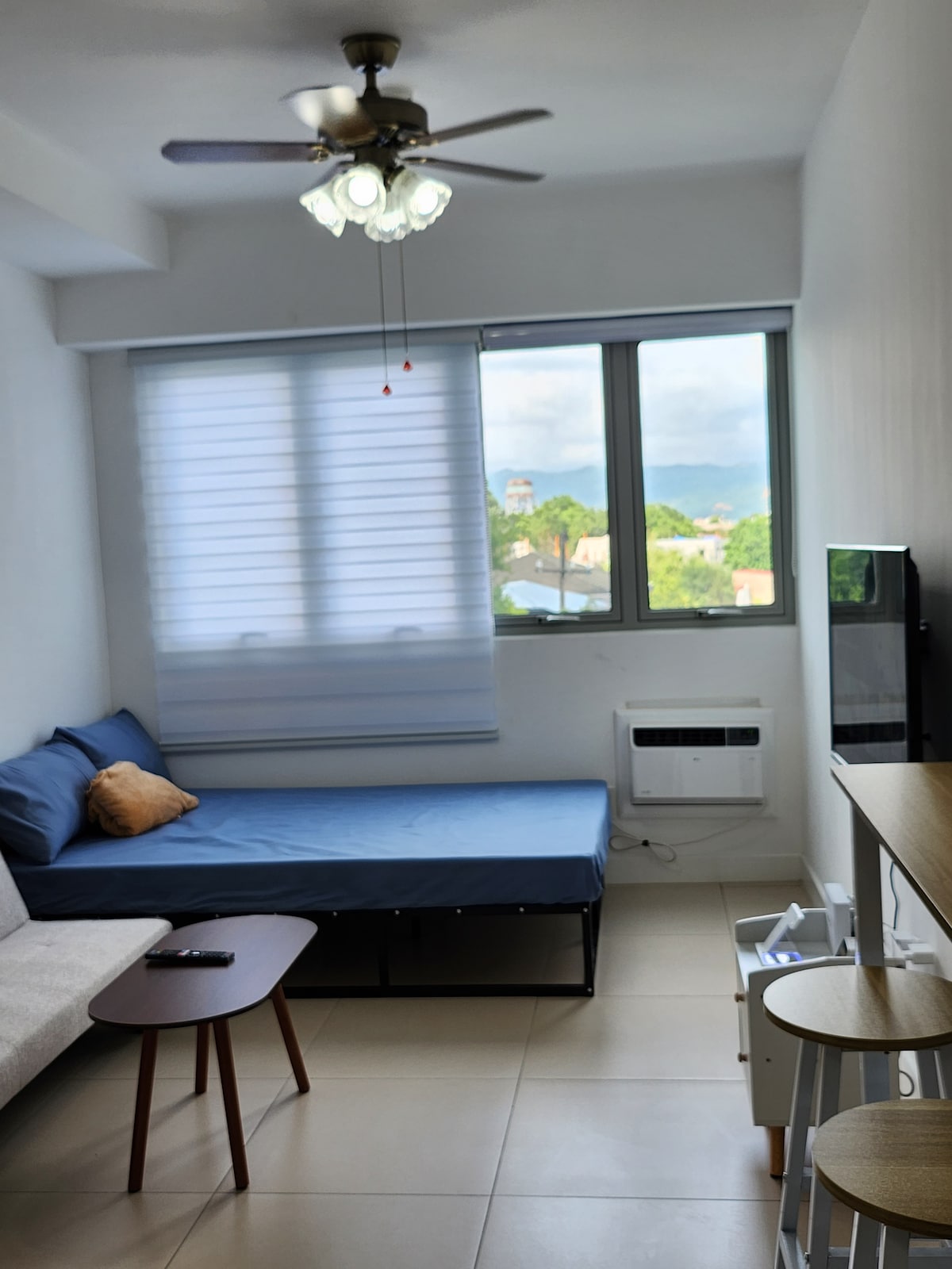 Condo in Diliman near heart center, NKTI, U.P. Condominiums for Rent