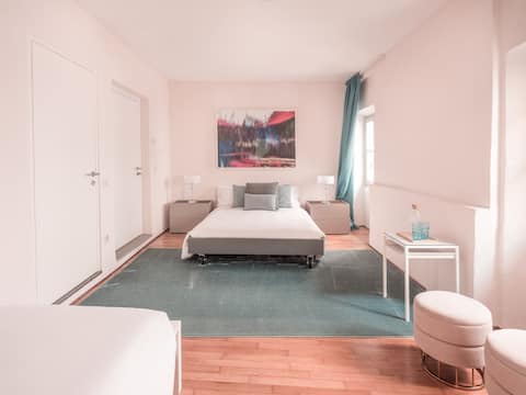 Three rooms for seven, lake view, 'Bavona Grande'