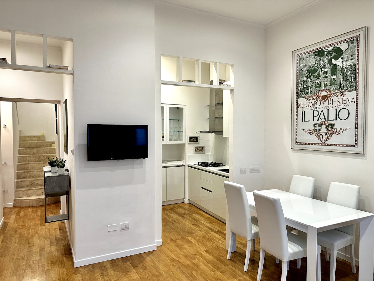 Top Airbnb: Sister's Home - Flat in the city center à Siena