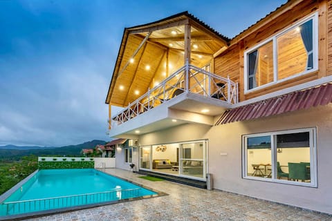 6HK Chalet with Infinity Pool and Chef, Lonavala