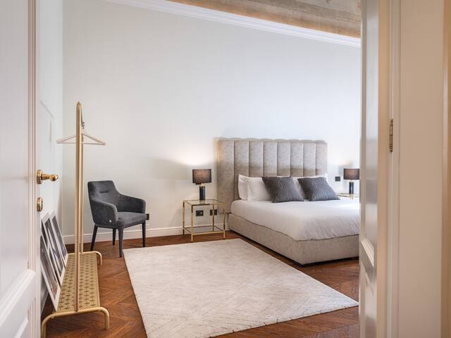 Lux and Bright Apartament in the City Center gallery image 4