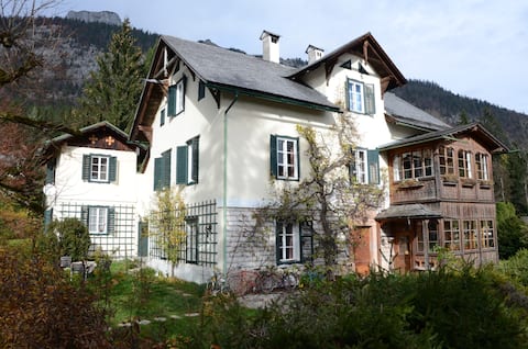 Holiday home "Villa" - autumn & winter idyll by the lake