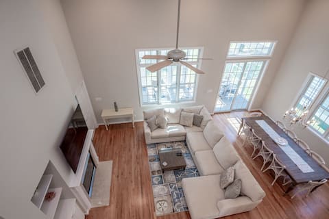 Fun and Sun in Ocean View! 5 bedrooms 12 guests