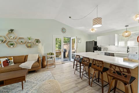 Fall Specials! Private Beach Access & Arcade!