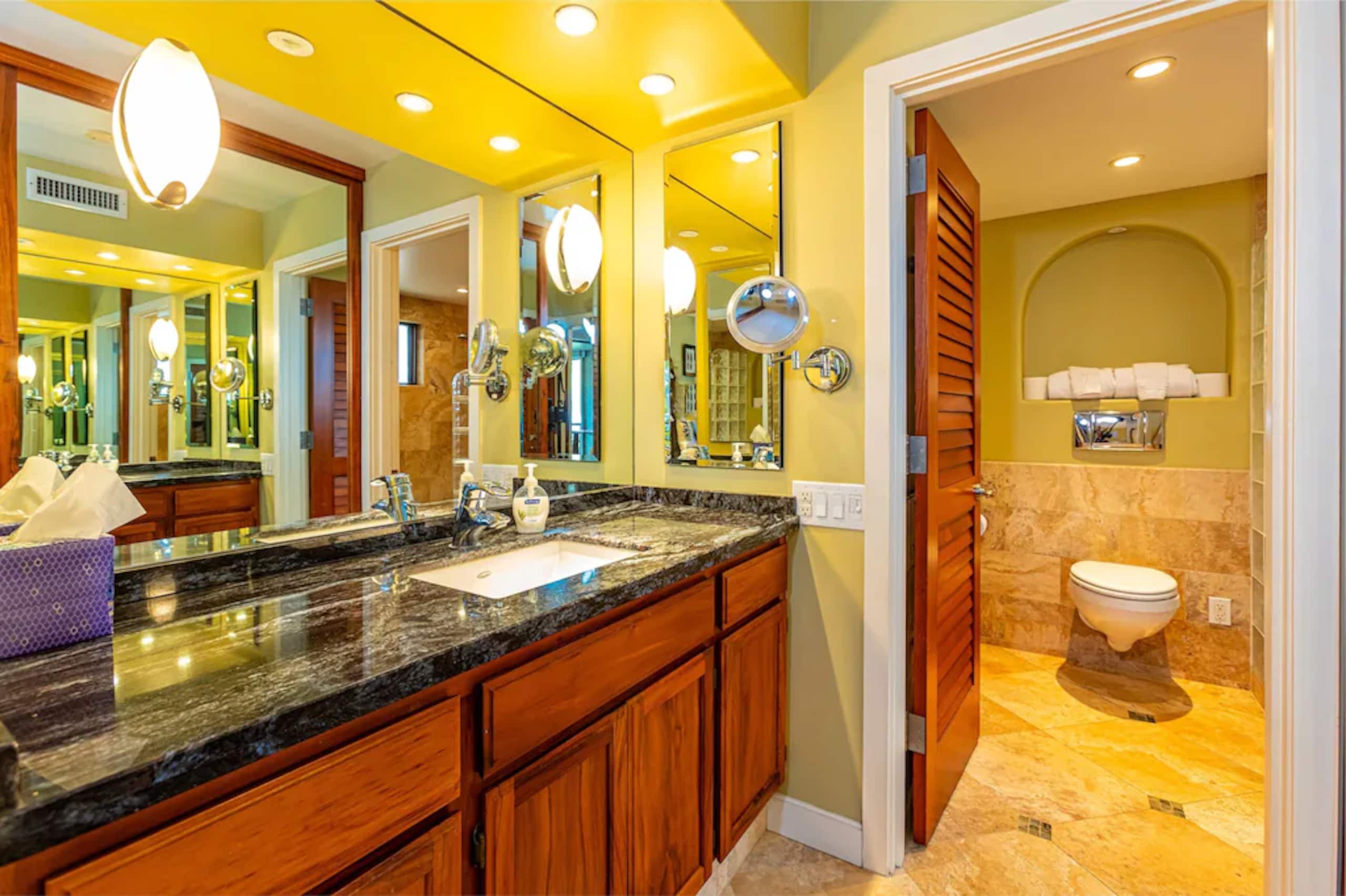 Fabulous Ocean Views- Luxury 2 Bed 2 Bath - Image 15