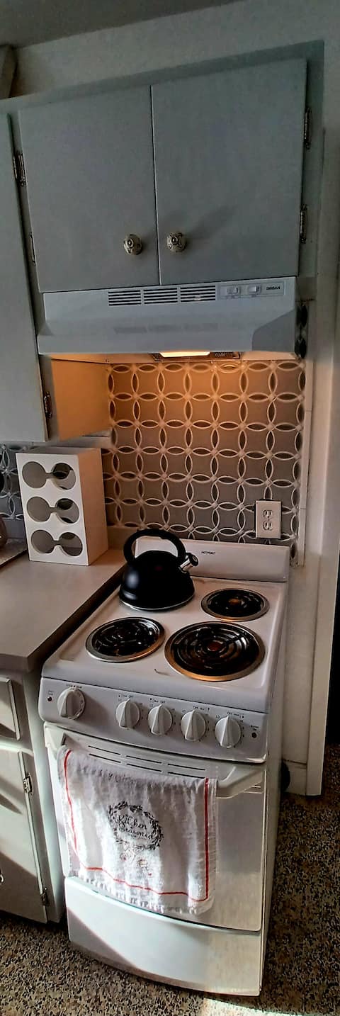 Successful Airbnb property: The Suite at MidTown in Oakford Park