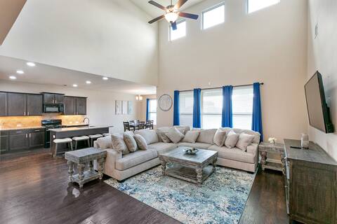 Beautiful Lakefront Home