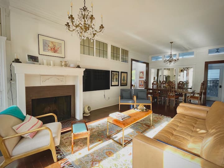 Charming Greenlake Retreat Houses for Rent in Seattle, Washington