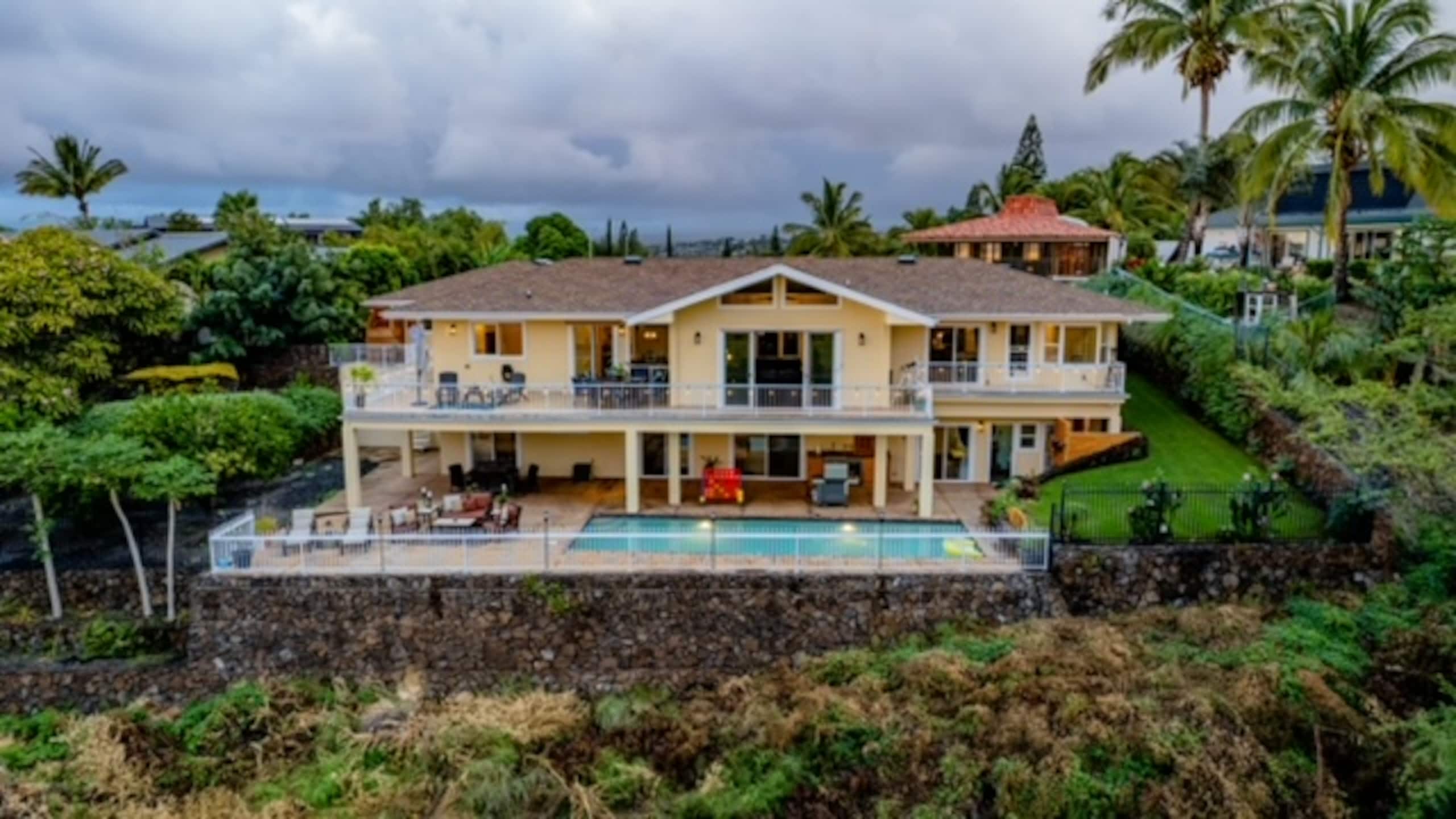 Home in Waikoloa Village · ★5.0 · 4 bedrooms · 6 beds · 3.5 baths - Photo 42