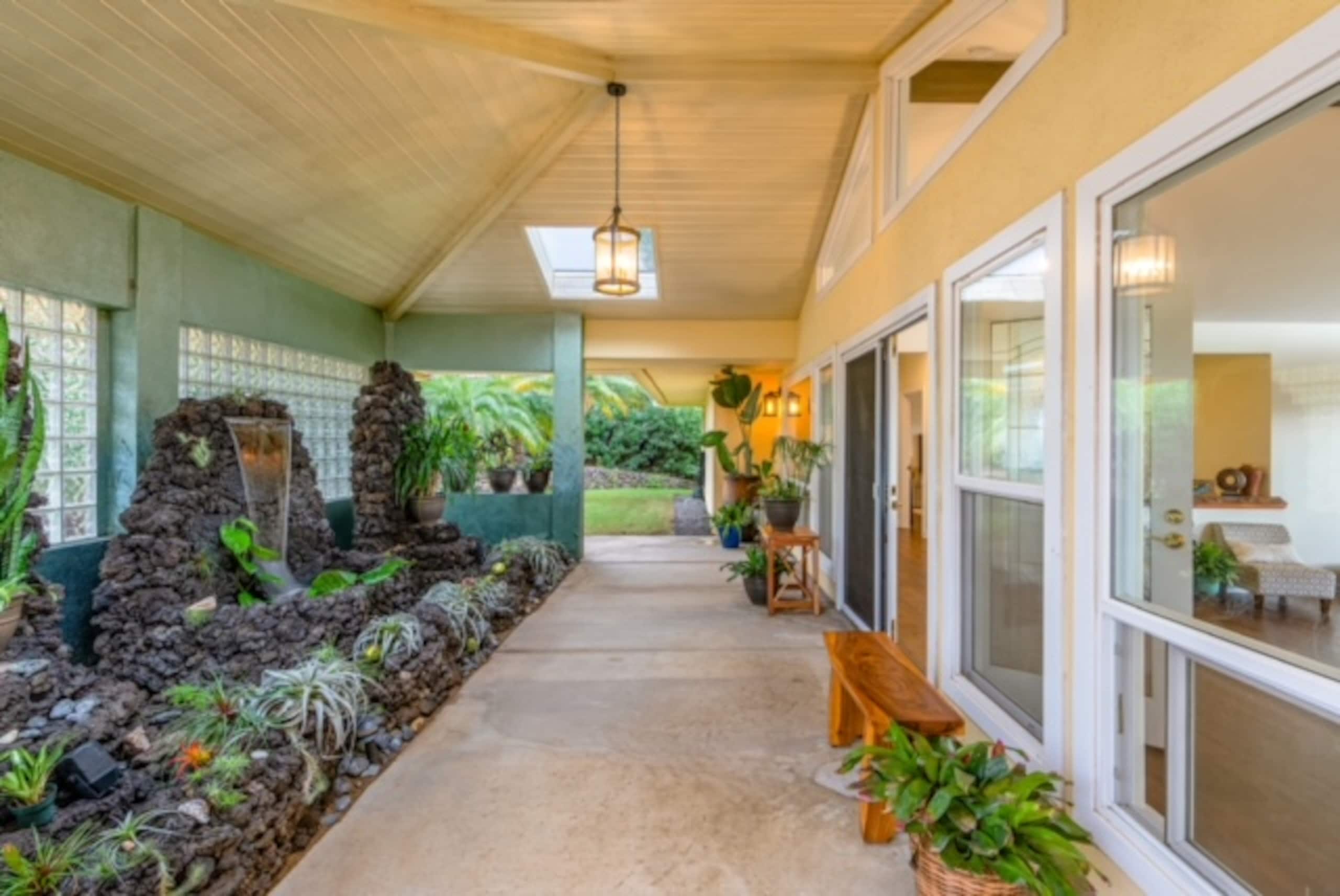 Home in Waikoloa Village · ★5.0 · 4 bedrooms · 6 beds · 3.5 baths - Photo 39