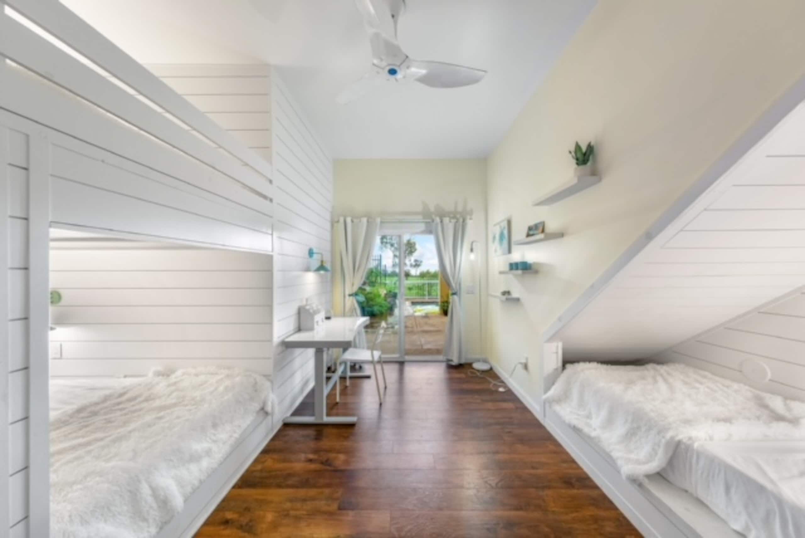 Home in Waikoloa Village · ★5.0 · 4 bedrooms · 6 beds · 3.5 baths - Photo 22