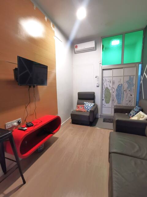 仙本那镇上民宿-夏之家     Semporna Town Homestay-Summer Home