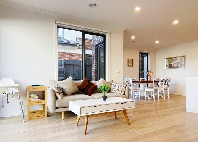 Near Westfield Fountain Gate/Train Station/4B3B1C gallery image 4