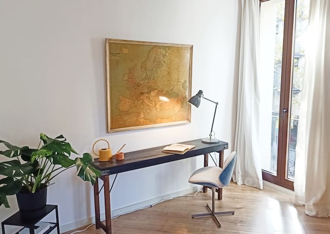 Piso con estilo en el mejor barrio de Barcelona gallery image 3