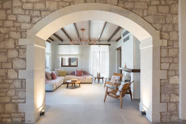 New SeaView Villa w/Private Pool & Ping Pong Table gallery image 4