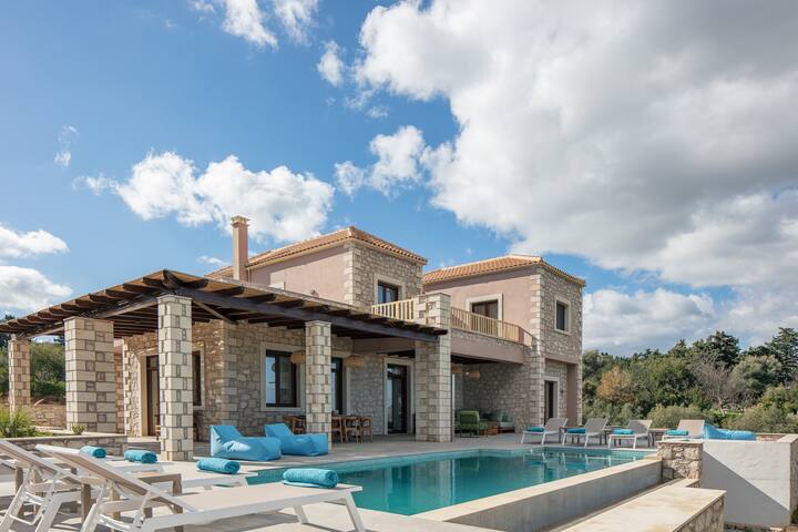 New SeaView Villa w/Private Pool & Ping Pong Table gallery image 2